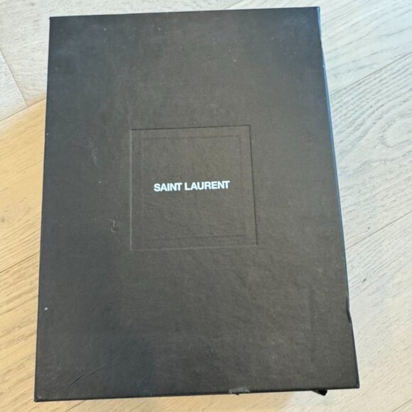 Saint Laurent Bianca Platforms Suede - Picture 5 of 5